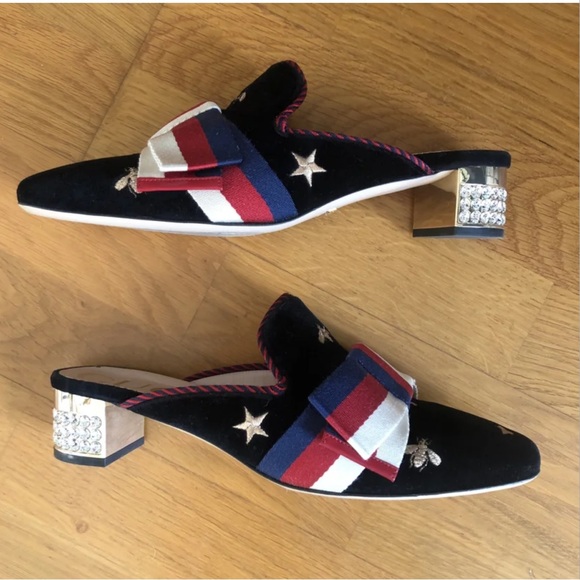 EUC GUCCI VELVET EMBROIDERED SLIDES🎉 - Picture 2 of 6